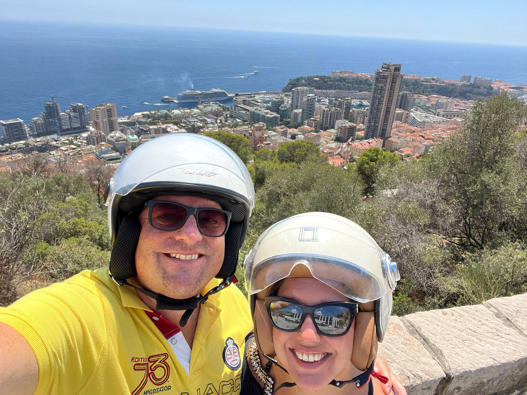 Riviera 2 roues, location, rental scooter à Menton, Monaco, Roquebrune-Cap-Martin, Cap d'Ail, Eze, Beaulieu-sur-Mer, Villefranche-sur-Mer, Saint jean Cap Ferrat, La Turbie, Peille, Sospel, Moulinet, Nice, Cannes.